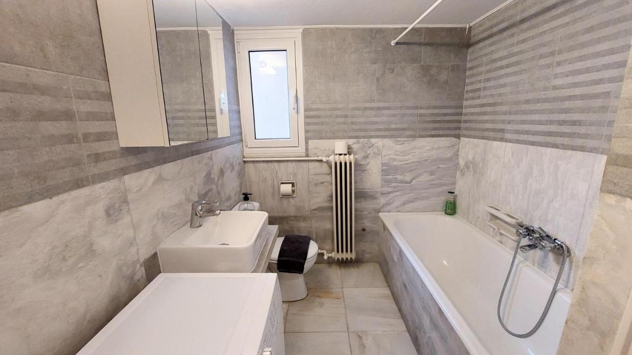 Grand Apartment In Parliament Square Athens Ngoại thất bức ảnh