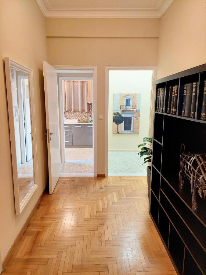 Grand Apartment In Parliament Square Athens Ngoại thất bức ảnh