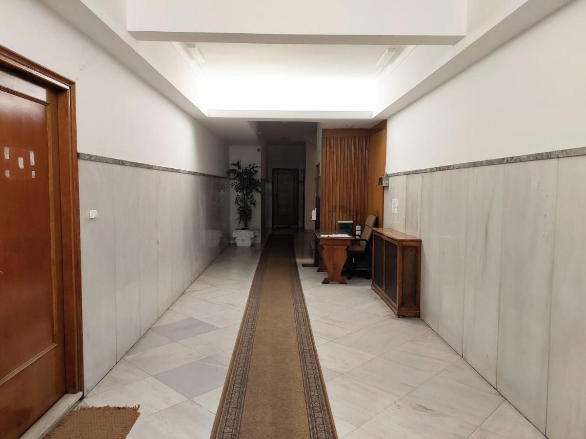 Grand Apartment In Parliament Square Athens Ngoại thất bức ảnh