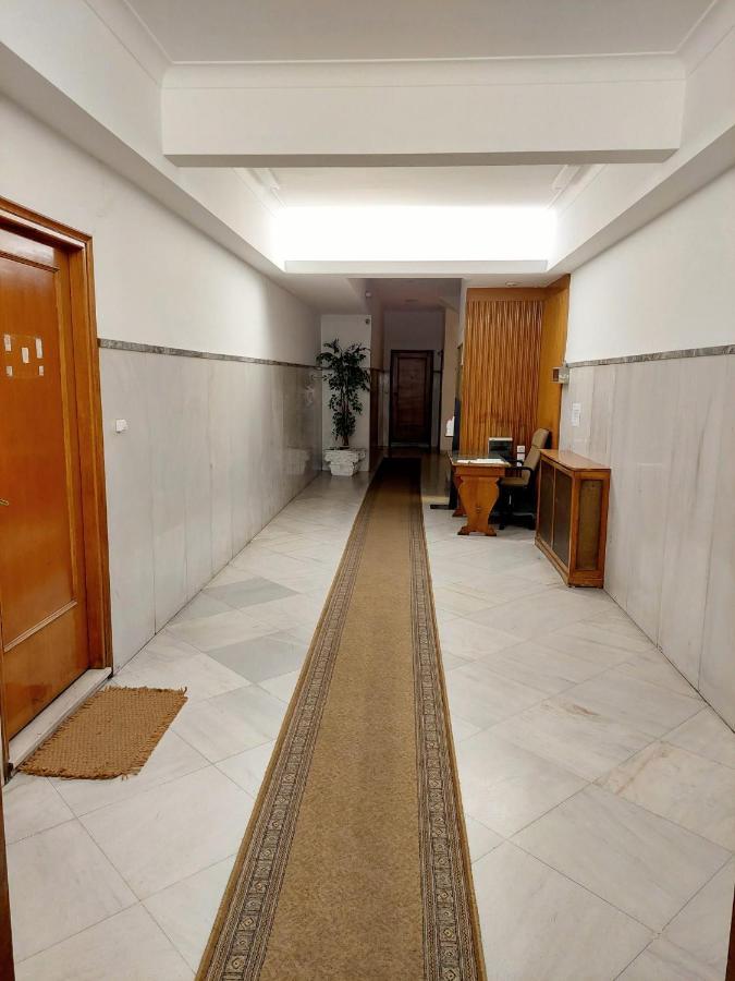 Grand Apartment In Parliament Square Athens Ngoại thất bức ảnh